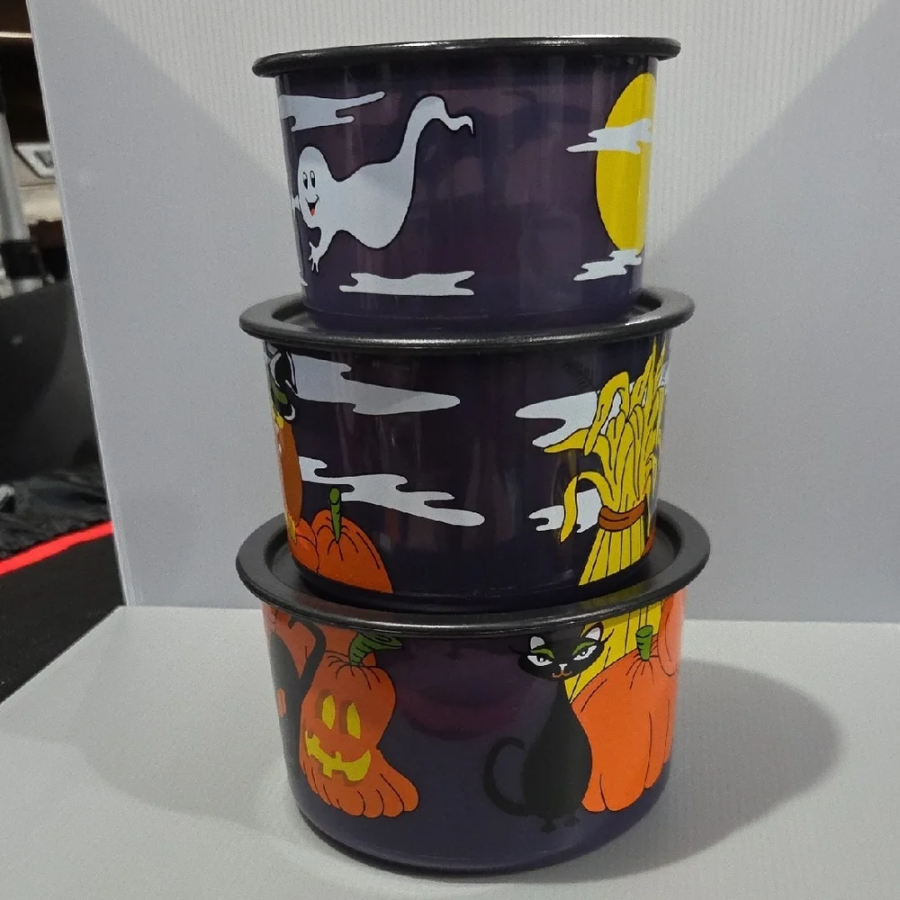 Tupperware Halloween Stacking Bowls - Black and Orange